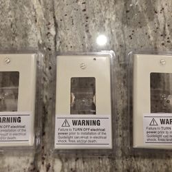 SnapPower Outlet/wall switch Light Covers. (3)