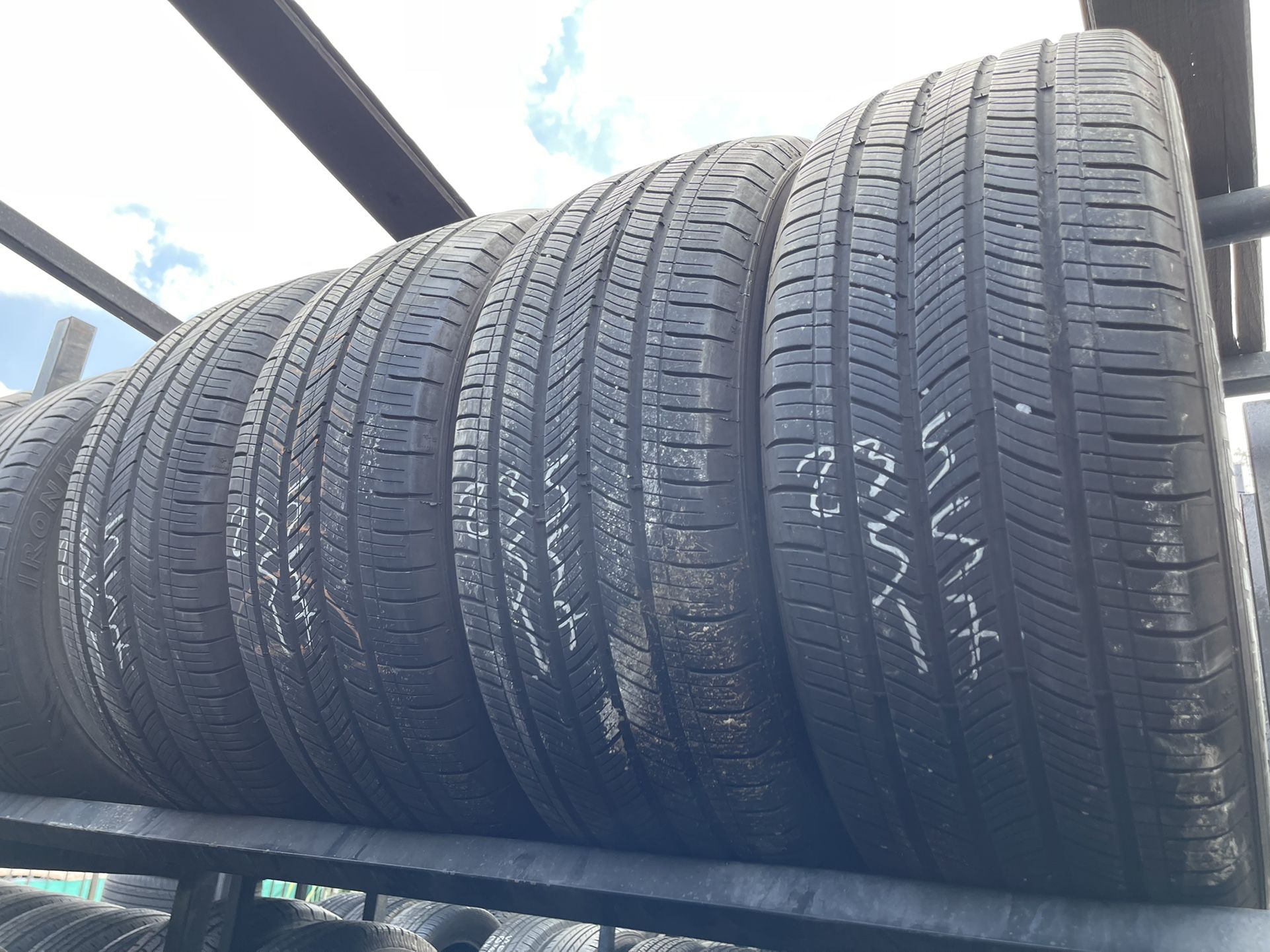 235-55-17 Used Tires 235/55/17 Llantas Usadas 