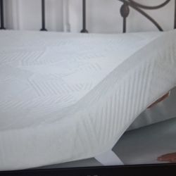 Brand New Mattress TOPPER 
