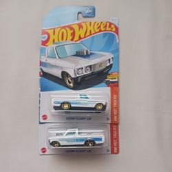 2 Hot Wheels Lot  $10