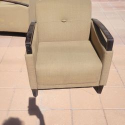 Office Star Main Street Guest Chair