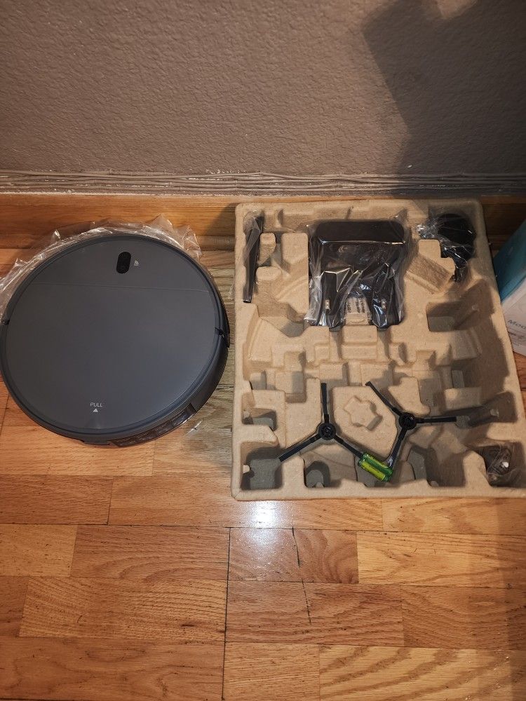 ROBOT VACUUM