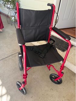 Lightweight wheelchair