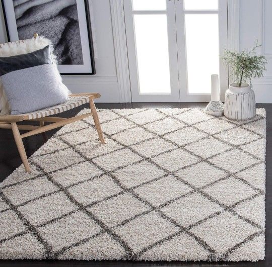 Area Rug 5.1 × 7.6