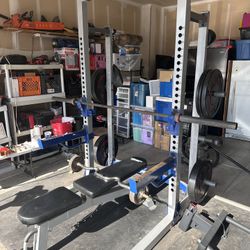 weighlifting rack