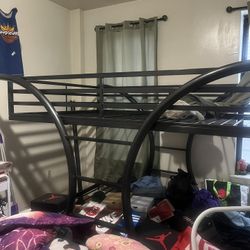 XL FULL SIZED METAL BUNK BED