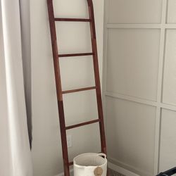 Decorative Wooden Blanket Ladders – 2 Available (Small & Tall) | Visalia
