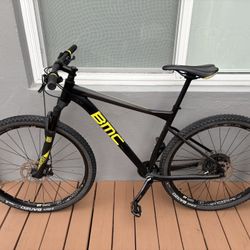 BMC LARGE 29” WHEEL MOUNTAIN BIKE! TEAM ELITE 03- 2020
