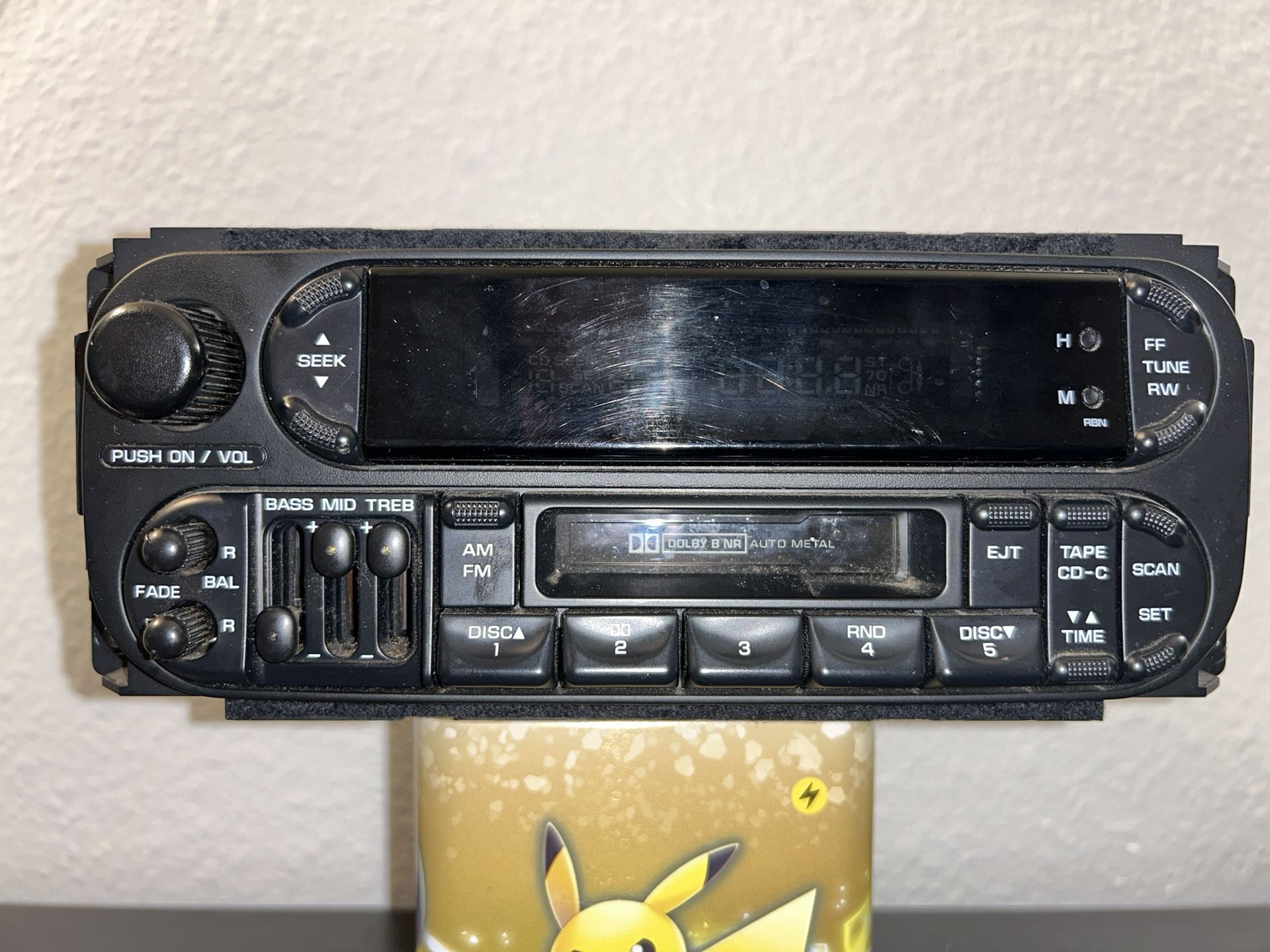 1(contact info removed) CHRYSLER DODGE JEEP RADIO CASSETTE P0(contact info removed)AH