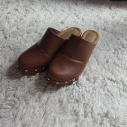 Brown Slip On Platform 