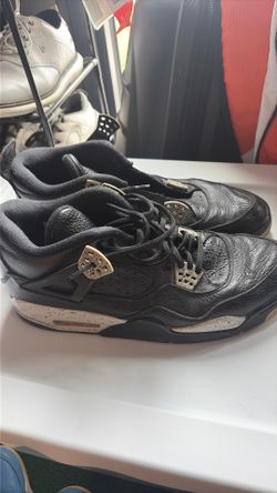 Jordan 4 Oreo Size 11 shoes