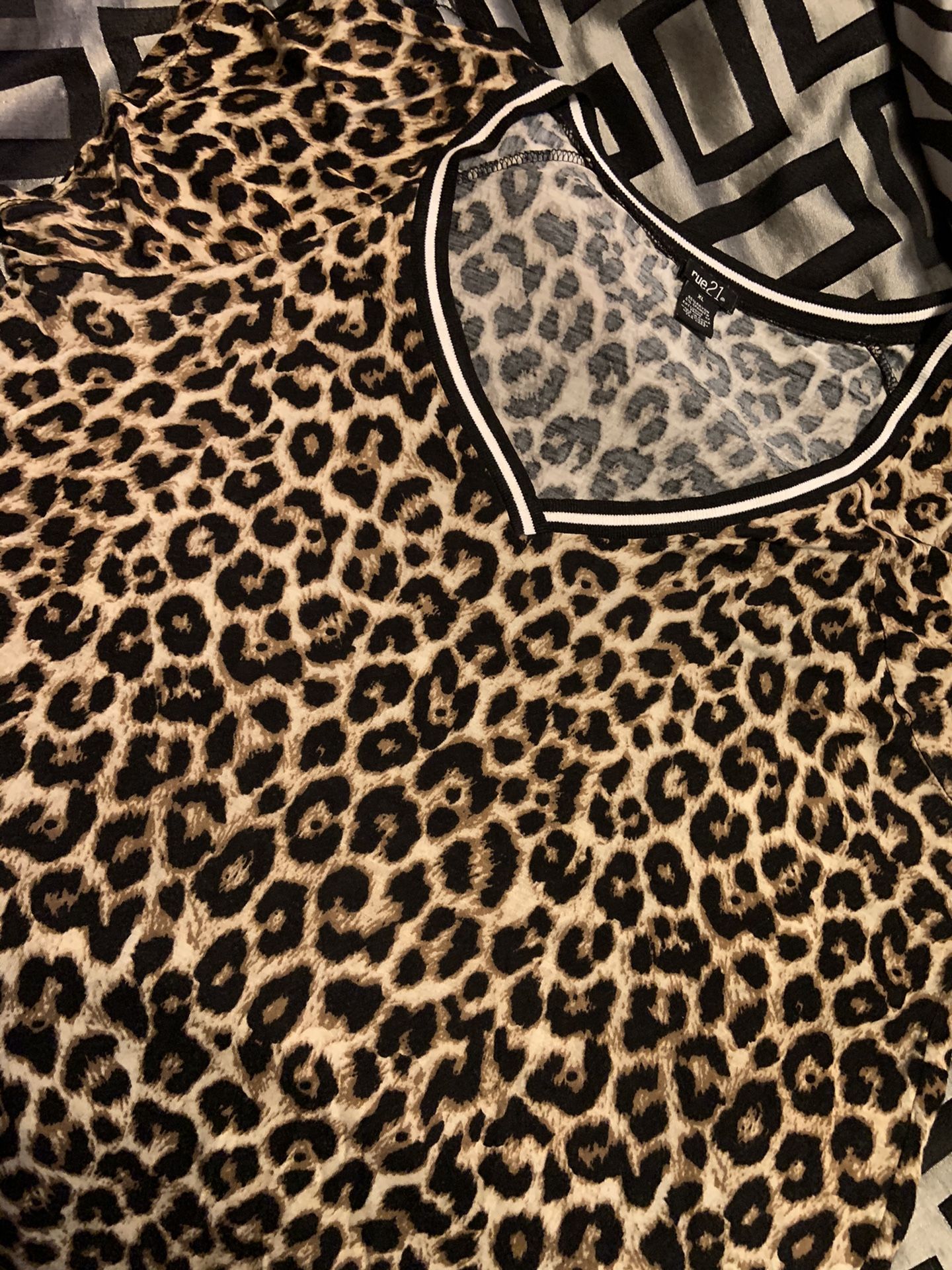 XL cheetah tops