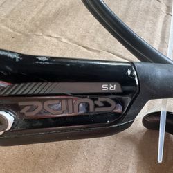 SRAM Guide RS 4 Piston  Brakes (F&R) With Pads