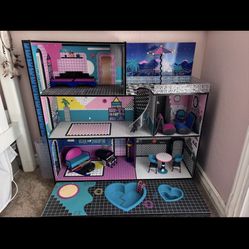 OMG LOL Doll House