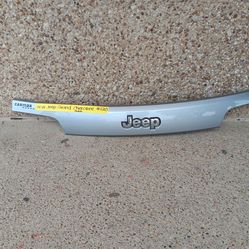 2014-21 Jeep Grand Cherokee Tail Gate Molding