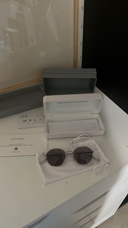 CHIMI Silver Metal Hexagonal Wire Frame Sunglasses  Minimalist Luxury Shades (BNIB)