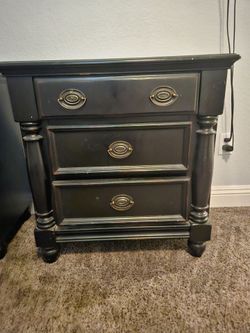 Night stands with lamp