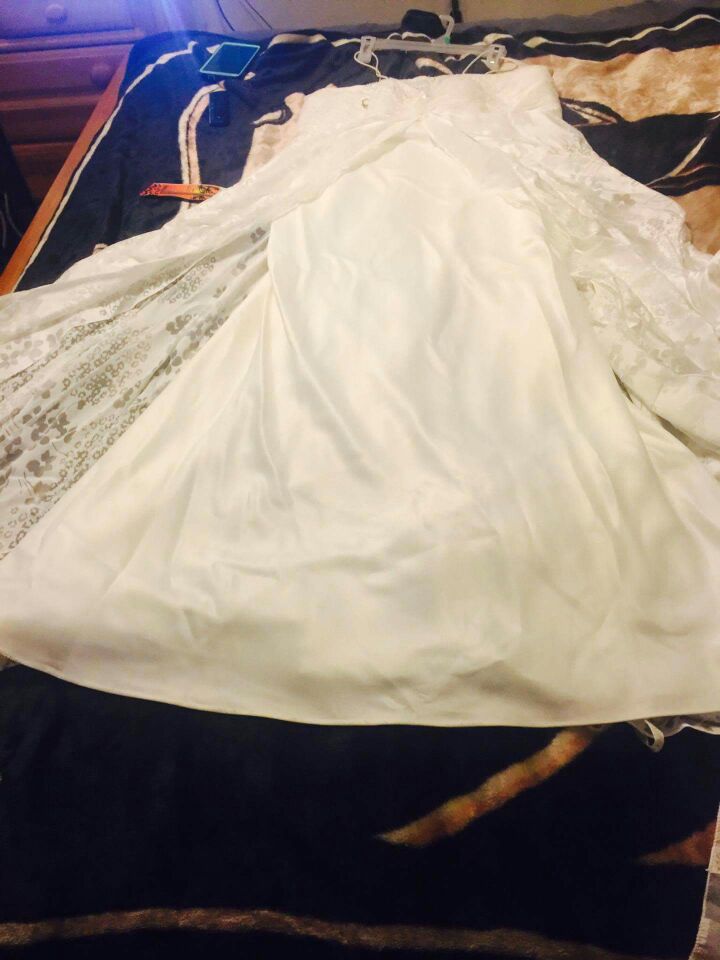 Size 18 egg shell long wedding dress