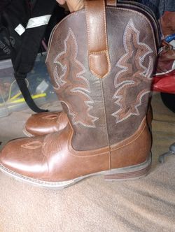 Boots Size 13