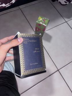 Woman perfume