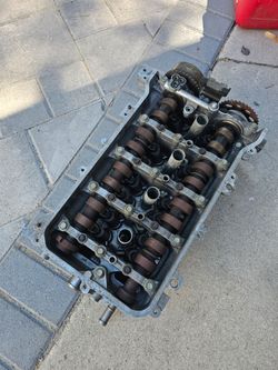 2012 prius cylinder head