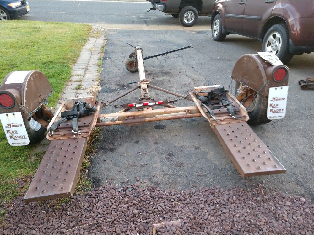 Tow dolly excellent condition