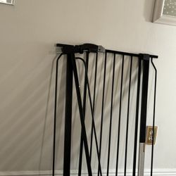 Baby Gate. Adjustable 