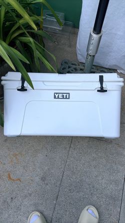 Yeti cooler 45 cooler white