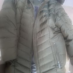 Eddie Bauer Puffer Navy Green Jacket XL Fits L-Xl $95 New