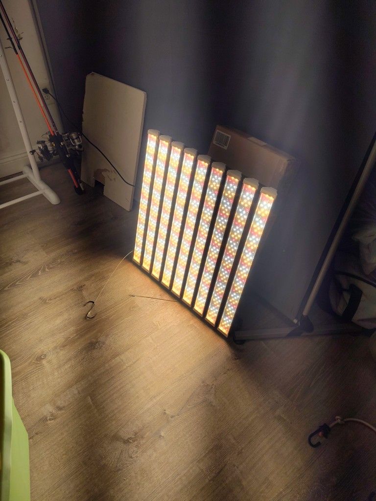 4x4 Grow Tent and 400w Grow Light