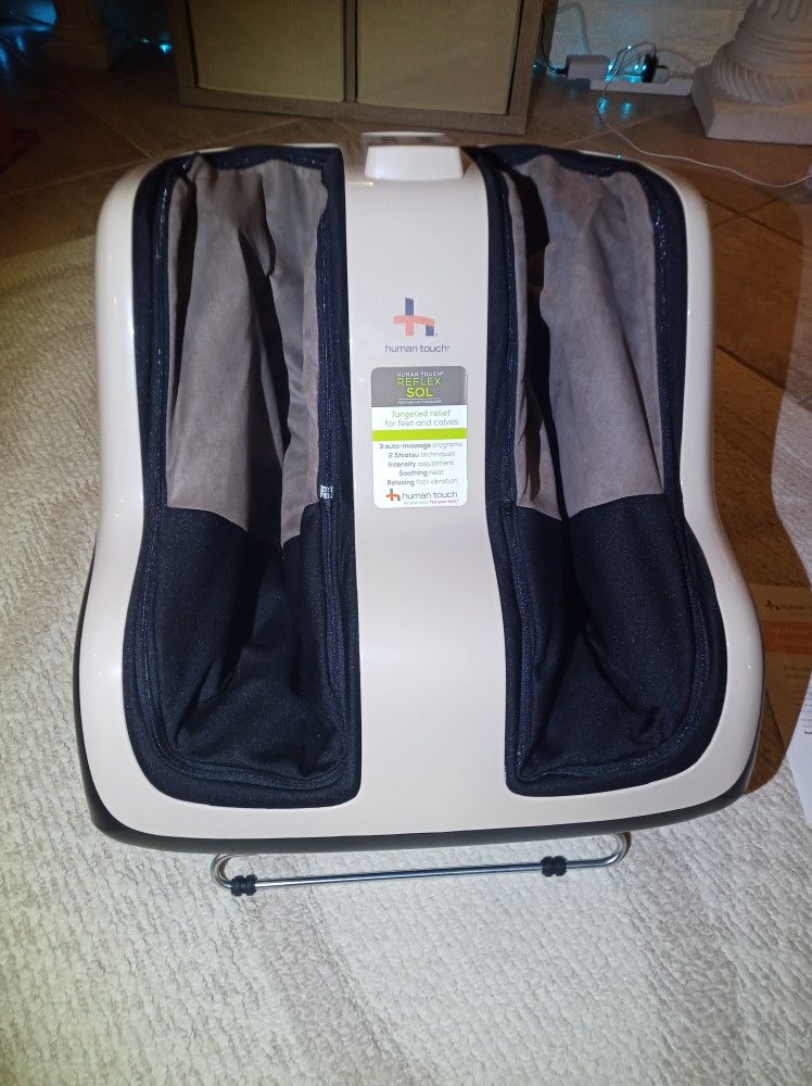 Brand NEW MASSAGER! Human Touch Reflex Sol