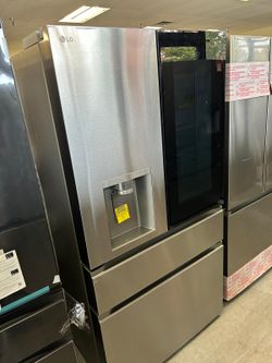 NEW LG 29 cu. ft. Smart MyColor InstaView Standard-Depth MAX 4-Door French Door Refrigerator in Stainless Steel