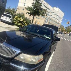2011 Lincoln Town Car