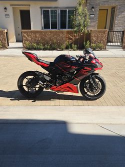 2019 kawasaki zx6r ABS