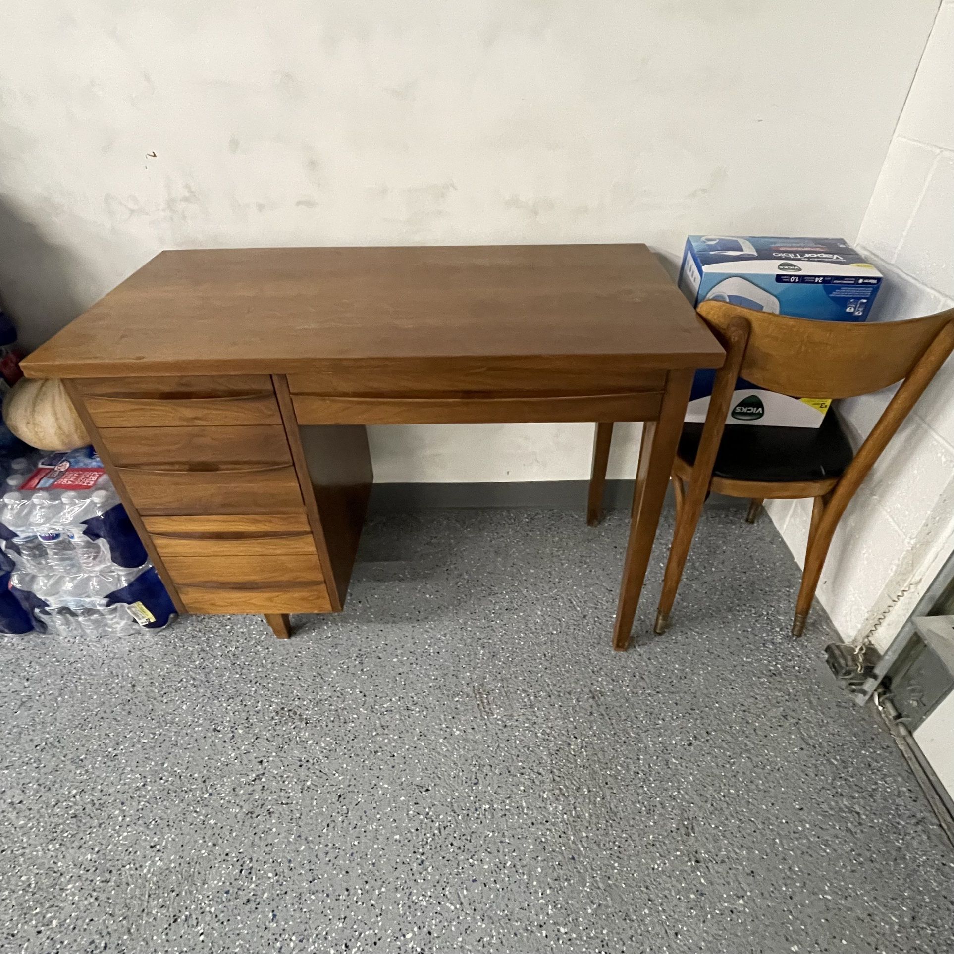 Mid Century Modern Desk and Chair