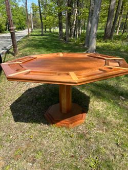 Poker Table