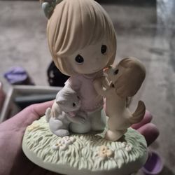 Precious Moments Figurine