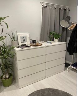 2 dressers