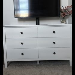 1 year old white dresser