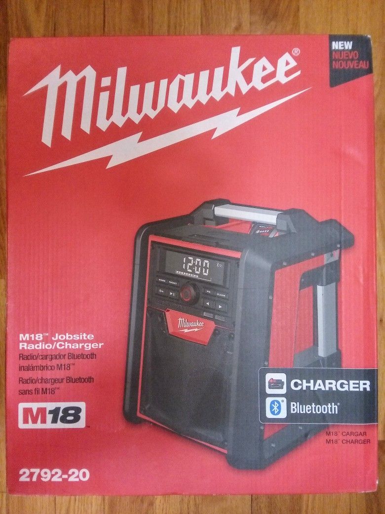 Milwaukee M18 Jobsite Radio Charger