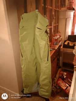 Size Large Unisex Snowboarding Bibs/ Outerwear