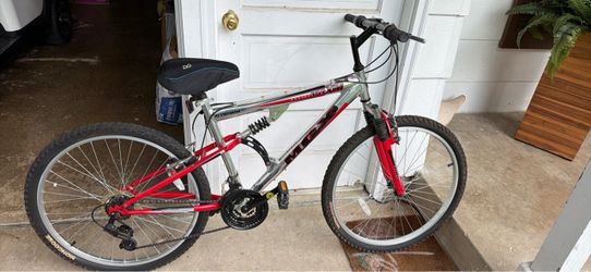 Mongoose MTX Aluminum Mountain Bike