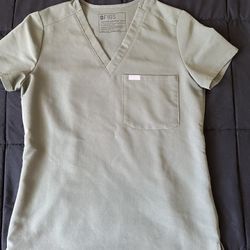 Figs Scrub Top And Bottoms