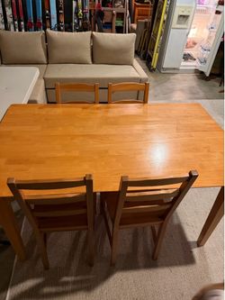Solid Wood Dining Table Set w/ Chairs – Clean & Sturdy