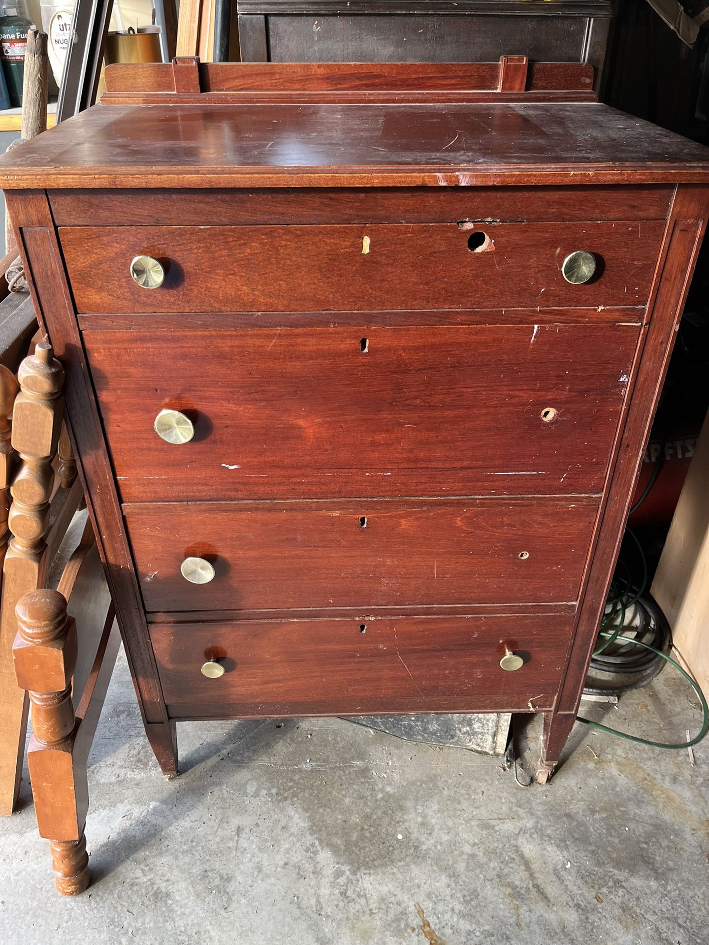 Dresser