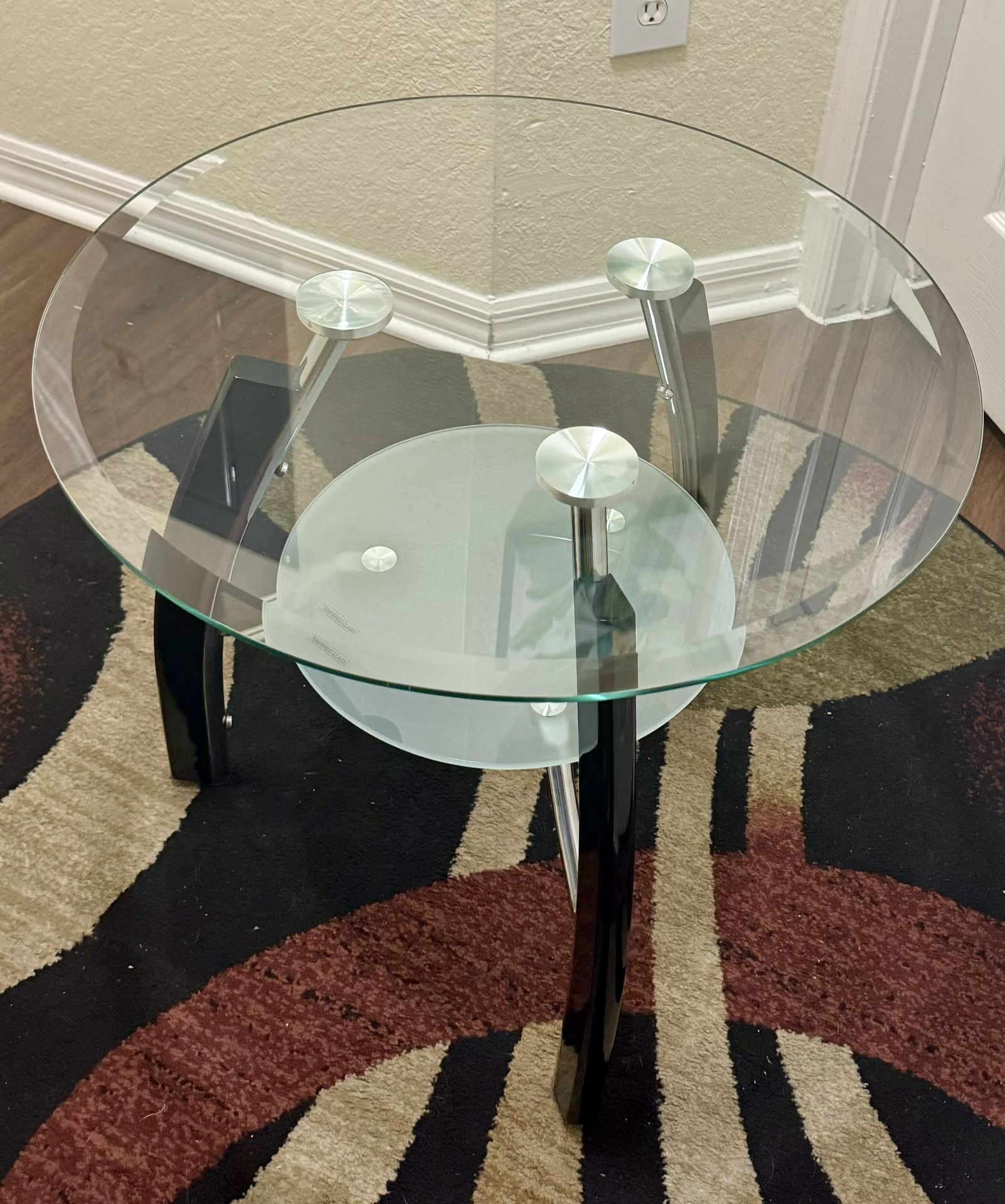 *PERFECT CONDITION* Round Clear Tempered Glass Coffee Table