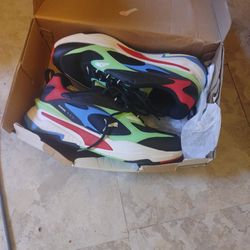 Puma Sneakers