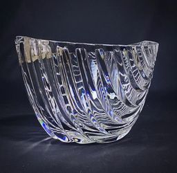 Villeroy Boch Lilian Platano Serving/Centerpiece Bowl 9.75in W Shell Shaped

