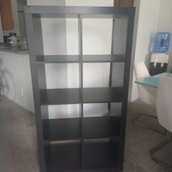  TWO BOOKSHELF 