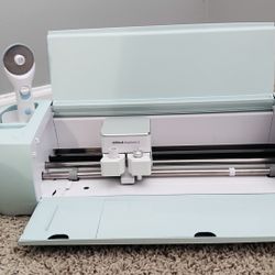 **ACCEPTING OFFERS** Mint Green Cricut Maker 3 Cutting Machine